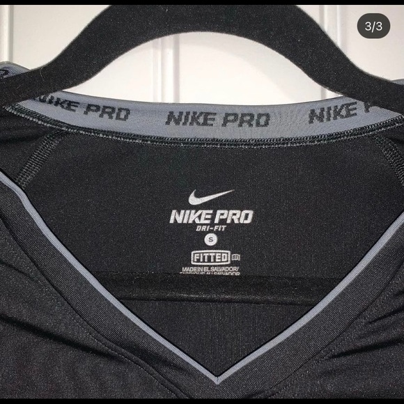 Nike shirt - Picture 2 of 3